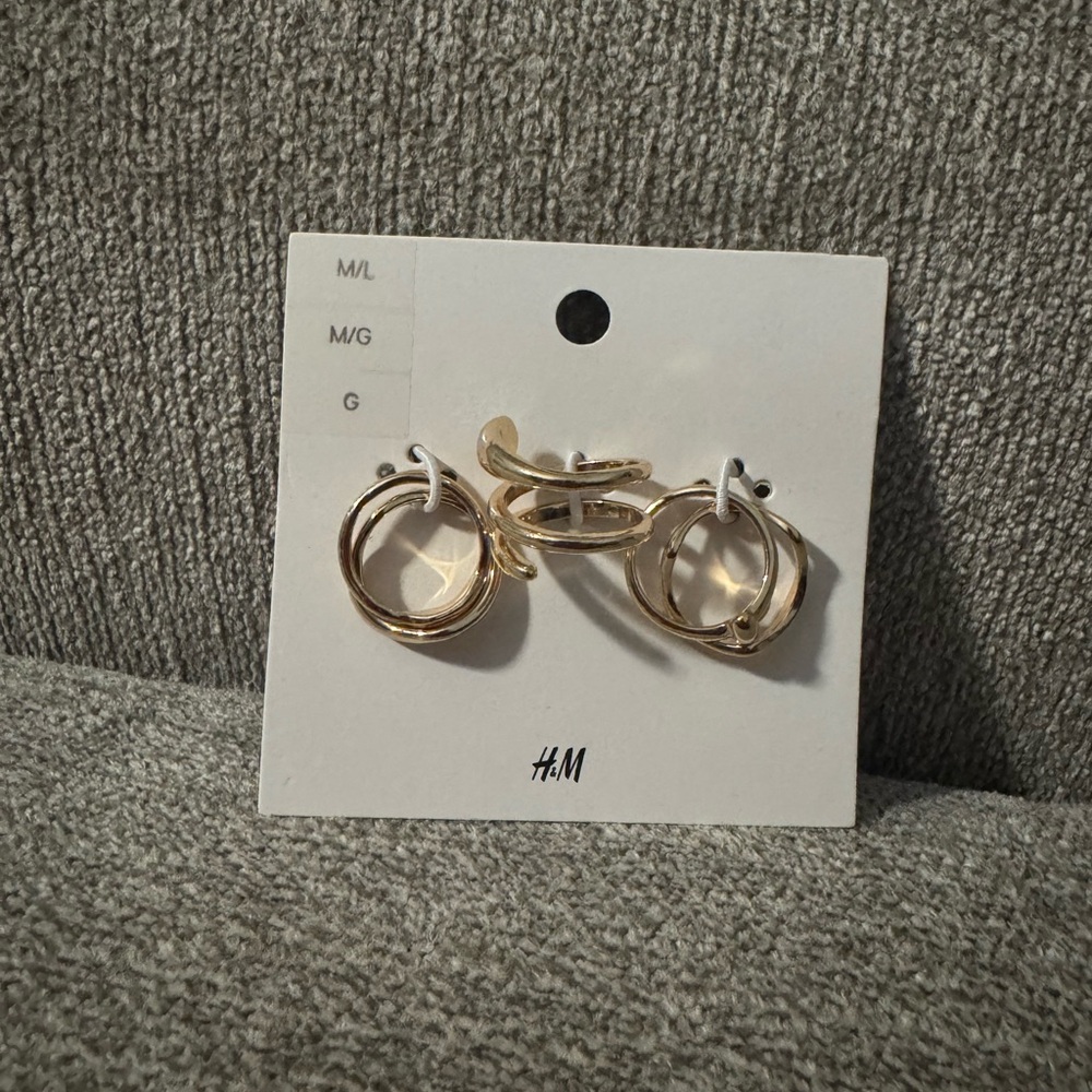 H&M Gold Hoop Ring Set